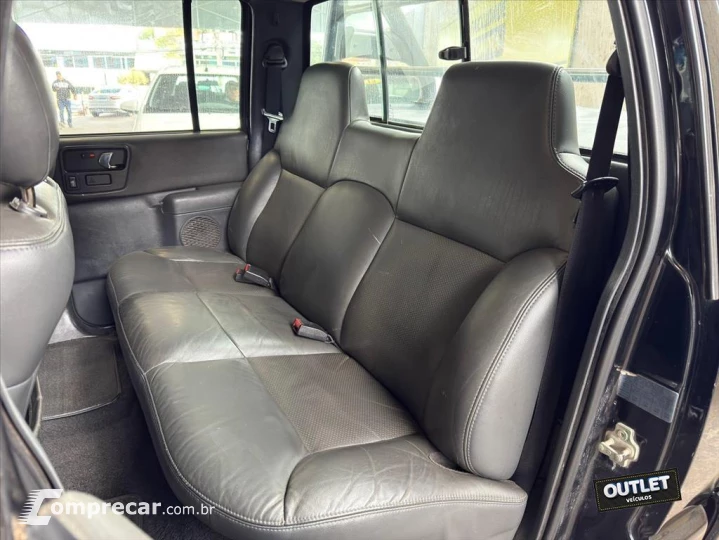 S10 2.4 MPFI EXECUTIVE 4X2 CD 8V FLEX 4P MANUAL