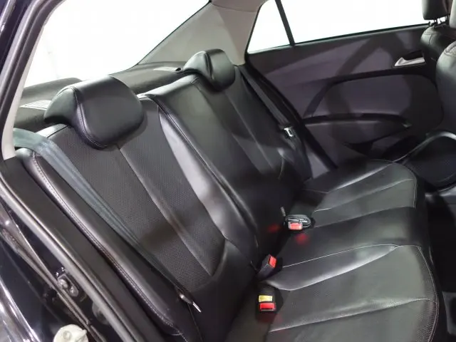 HB20S - 1.6 COMFORT PLUS 16V 4P AUTOMÁTICO