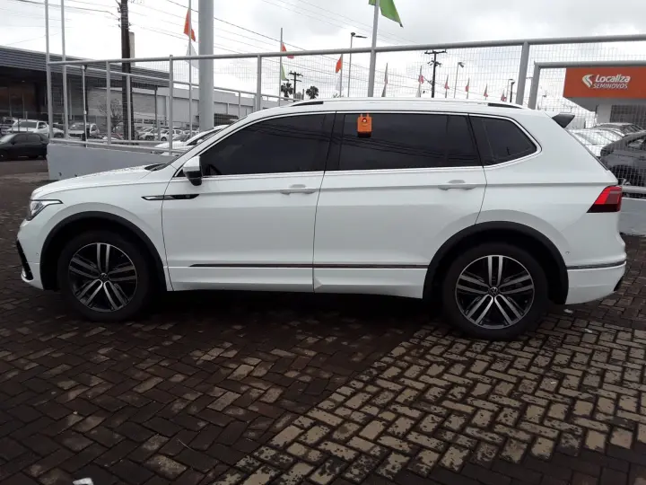 TIGUAN 2.0 300 TSI GASOLINA ALLSPACE R-LINE AUTOMÁTICO