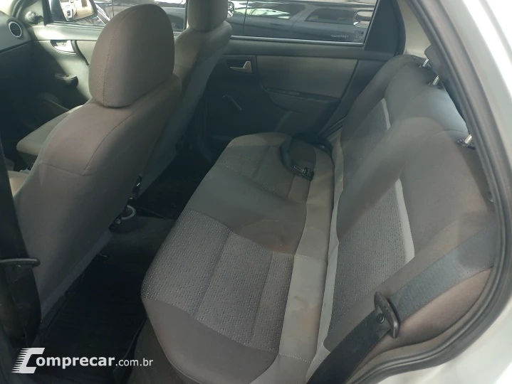CELTA 1.0 MPFI LT 8V