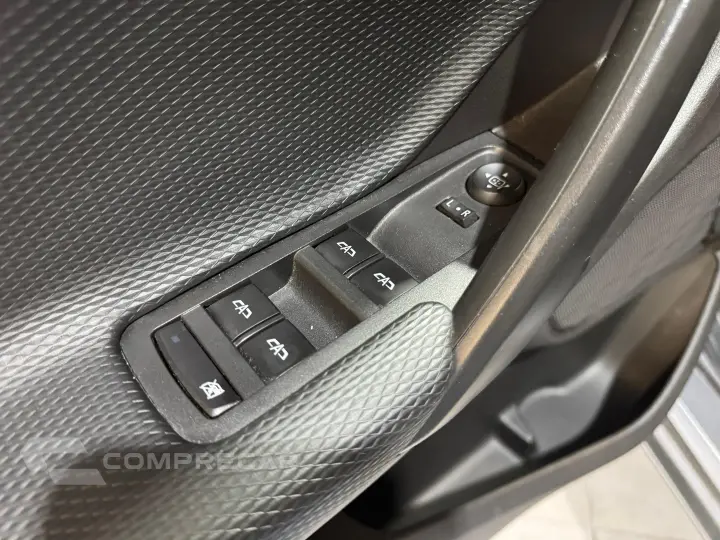TRACKER 1.0 TURBO FLEX AUTOMÁTICO