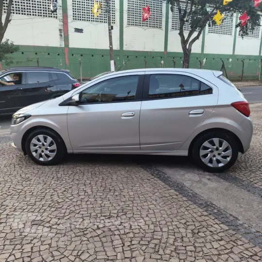 ONIX HATCH LT 1.4 8V FlexPower 5p Mec.