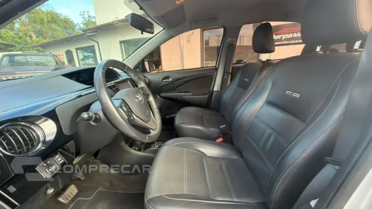 Etios Hatch 1.5 16V 4P FLEX PLATINUM AUTOMÁTICO