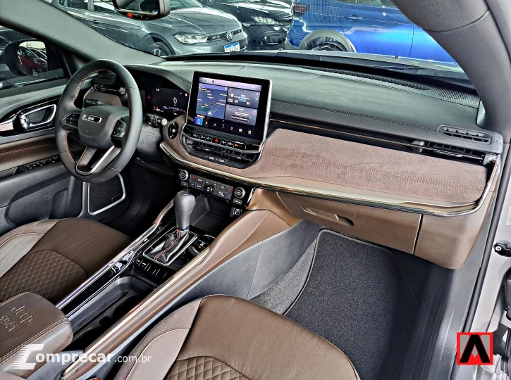 COMMANDER 1.3 T270 Turbo Overland