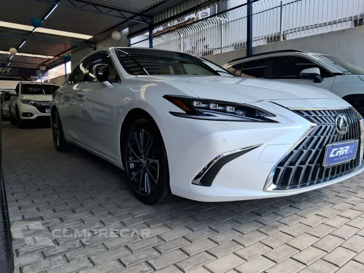 ES 300 H 2.5 16V 4P LUXURY HÍBRIDO AUTOMÁTICO CVT