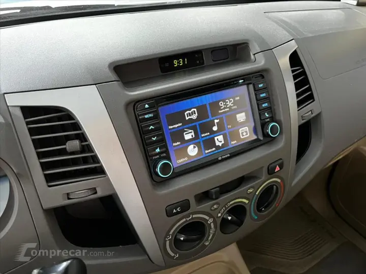 HILUX SW4 2.7 SR 4X2 7 LUGARES 16V GASOLINA 4P AU