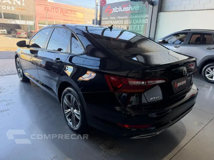 JETTA R-Line 250 TSI 1.4 Flex 16V Aut.