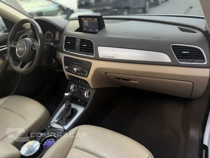 Q3 2.0 TFSI AMBIENTE QUATTRO 4P GASOLINA S TRONIC