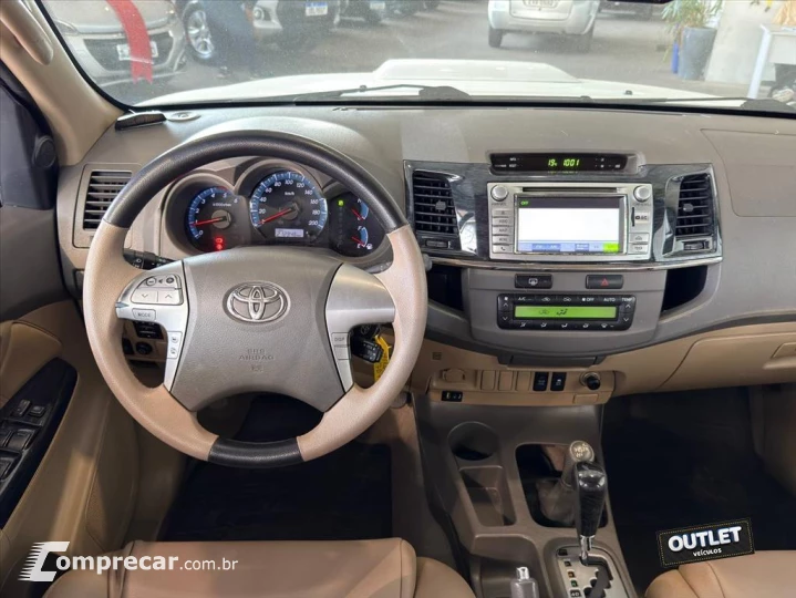 HILUX SW4 3.0 SRV 4X4 7 LUGARES 16V TURBO INTERCO