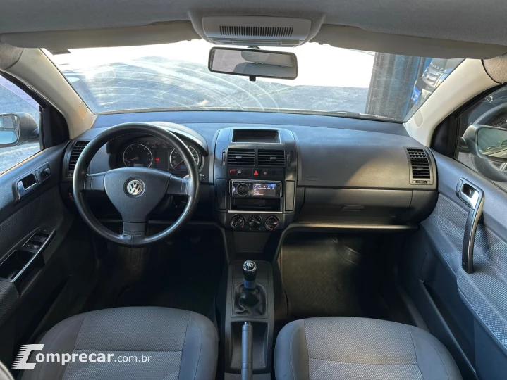 POLO SEDAN 1.6 MI 8V
