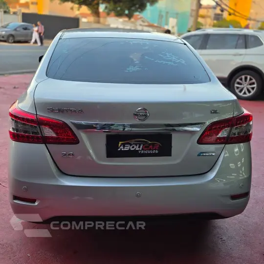 Sentra SL 2.0/ 2.0 Flex Fuel 16V Aut.