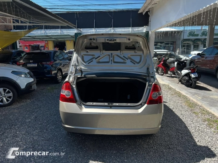 FIESTA 1.6 MPI Trend Sedan 8V