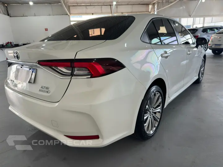 COROLLA 1.8 VVT-I Hybrid Altis