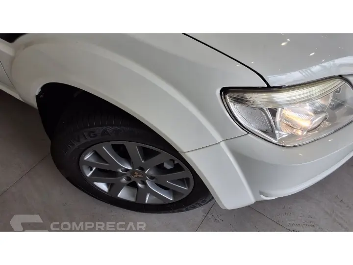 PAJERO TR4 2.0 4X2 16V 140CV FLEX 4P MANUAL