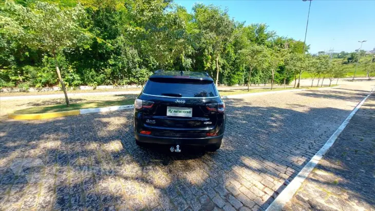 COMPASS 2.0 16V DIESEL LONGITUDE 4X4 AUTOMÁTICO