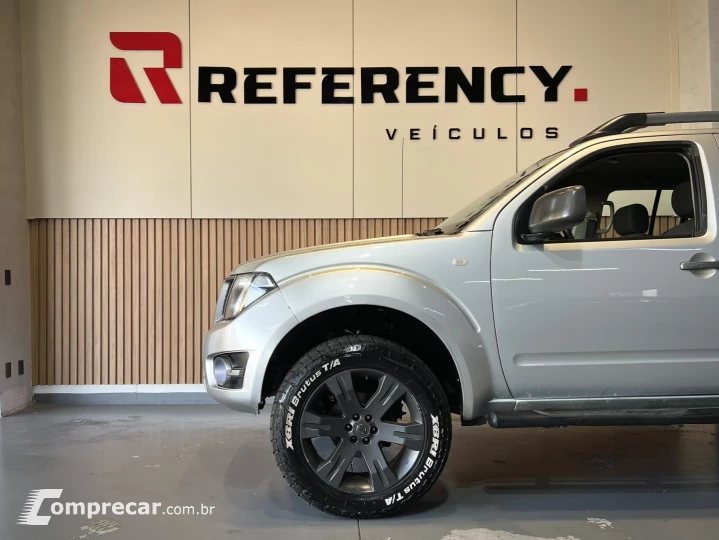 FRONTIER 2.5 SV ATTACK 4X4 CD TURBO ELETRONIC DIESEL 4P AUTO