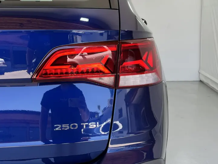 TAOS 1.4 250 TSI Highline