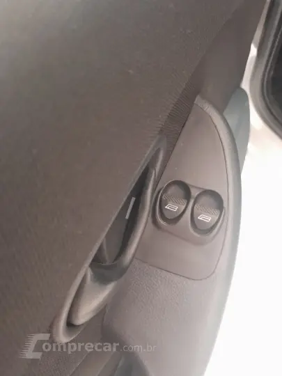 Palio 1.0 4P FIRE CELEBRATION ECONOMY