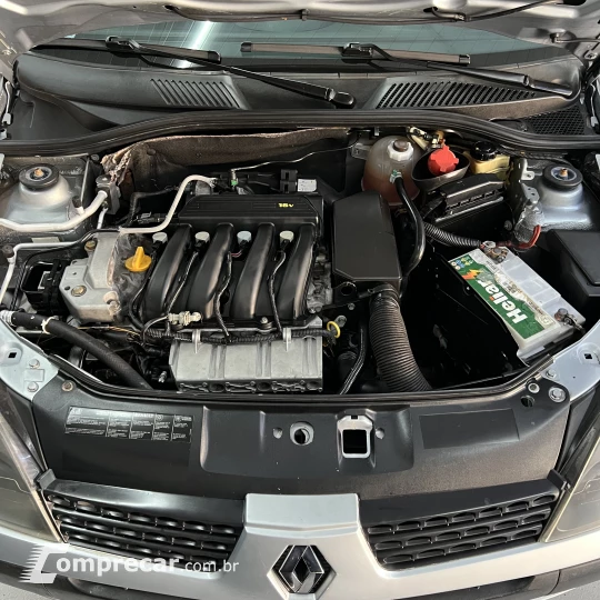 Clio Hi-Flex 1.0 16V 5p
