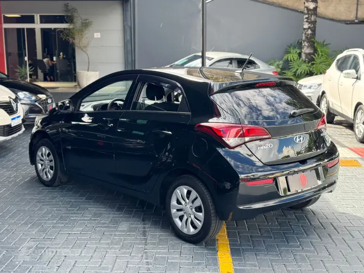 HB20 1.6 Comfort Plus 16V