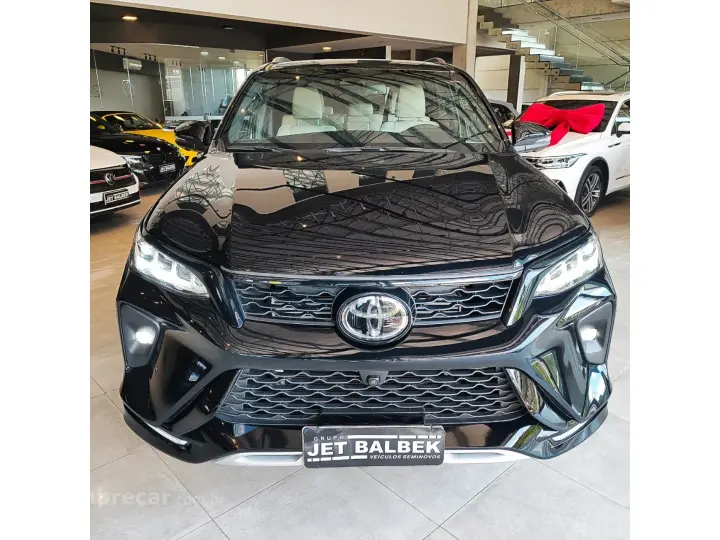 HILUX SW4 2.8 D-4D TURBO DIESEL DIAMOND 7L 4X4 AUTOMÁTICO