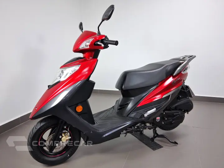 LINDY 125