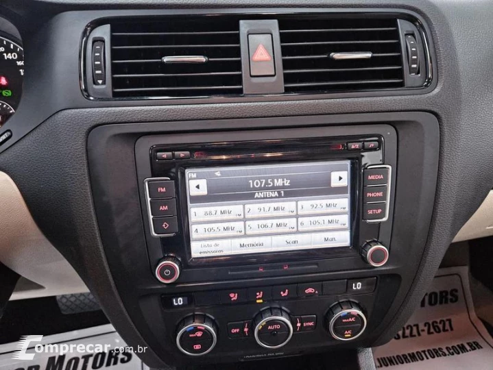 JETTA 2.0 COMFORTLINE FLEX 4P AUT