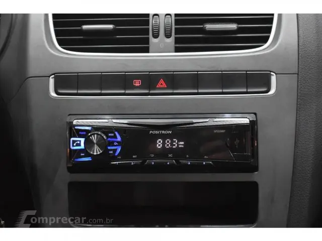 FOX - 1.0 MI 8V 4P MANUAL