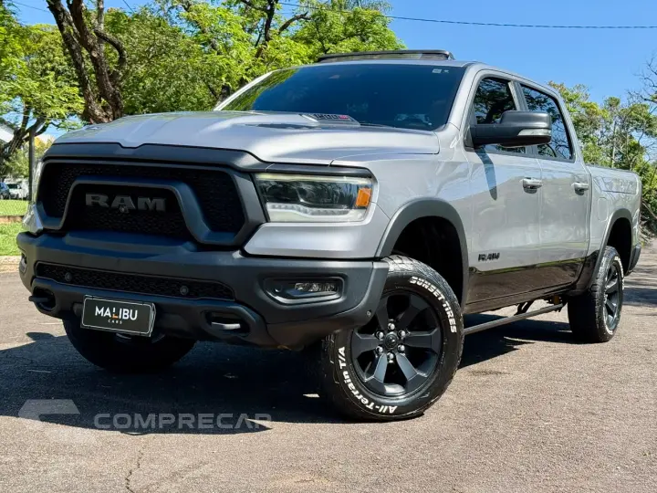 RAM 5.7 V8 1500 Rebel CD 4X4
