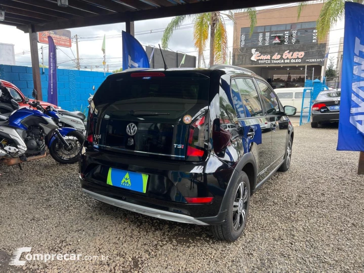 Cross UP 1.0 12V 4P TSI FLEX