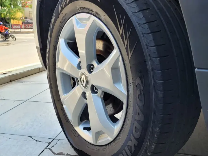 DUSTER Intense 1.6 16V Flex Aut.