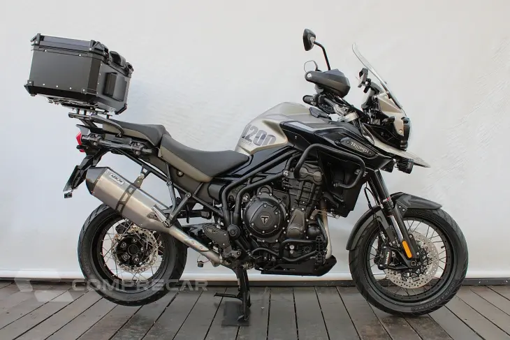 TRIUMPH TIGER 1200 DESERT EDITION