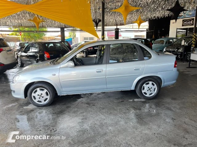 CLASSIC - 1.0 MPFI LS 8V 4P MANUAL