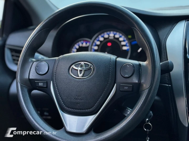 YARIS 1.5 16V Sedan XL