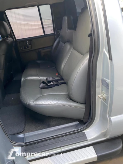 S10 2.4 MPFI Executive 4X2 CD 8V