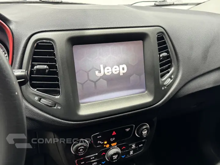 COMPASS 2.0 16V DIESEL TRAILHAWK 4X4 AUTOMÁTICO