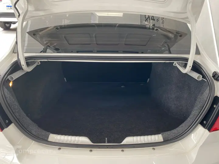 VOYAGE 1.0 Flex 12V 4p