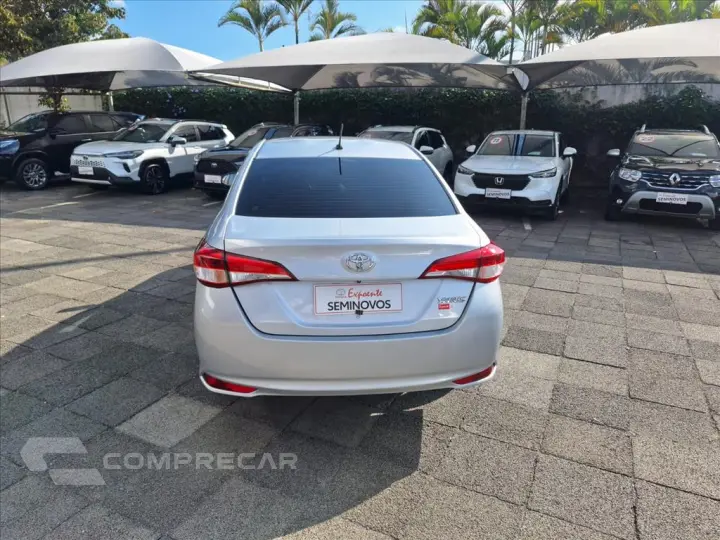 YARIS 1.5 16V FLEX SEDAN XL LIVE MULTIDRIVE