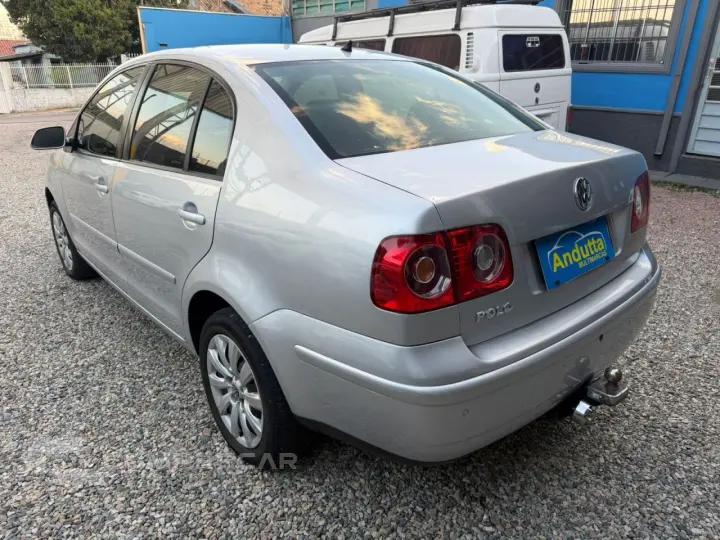 Polo Sedan 1.6 4P COMFORTLINE FLEX