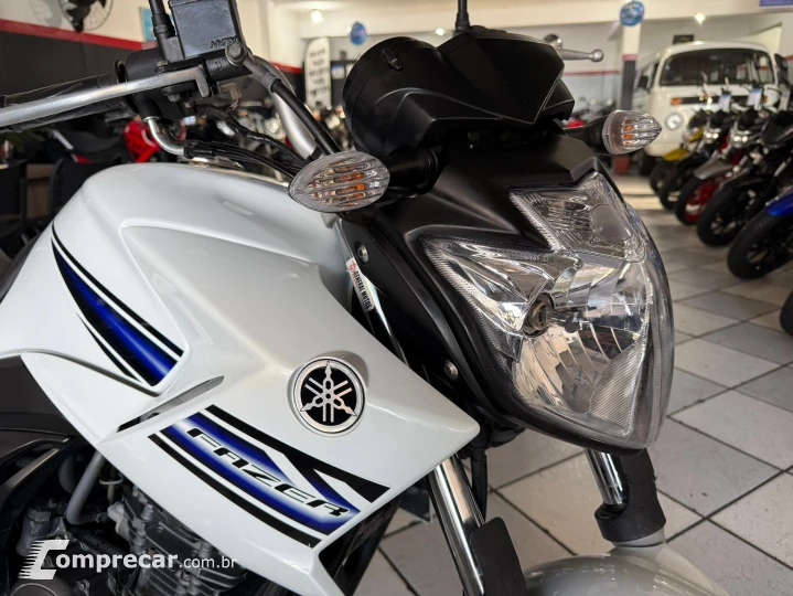 FAZER 250C
