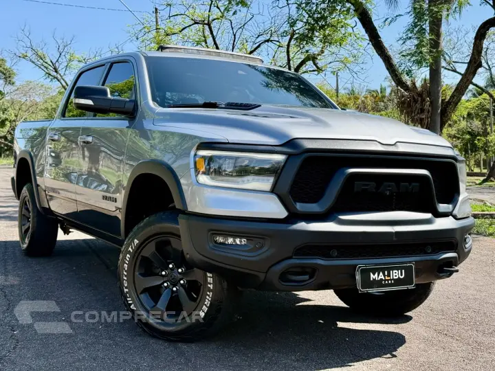 RAM 5.7 V8 1500 Rebel CD 4X4