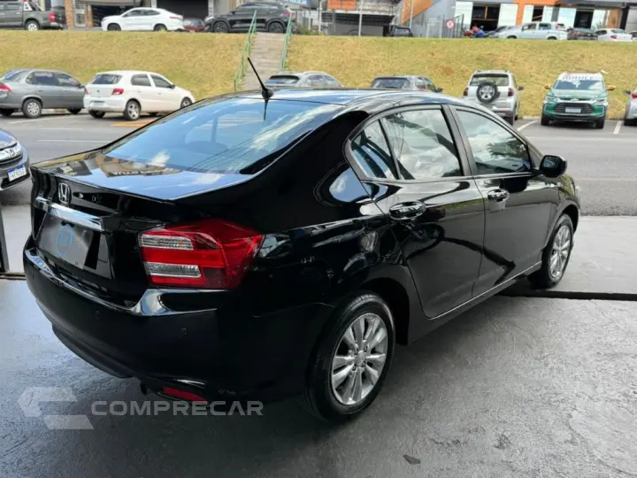 CITY Sedan LX 1.5 Flex 16V 4p Aut.