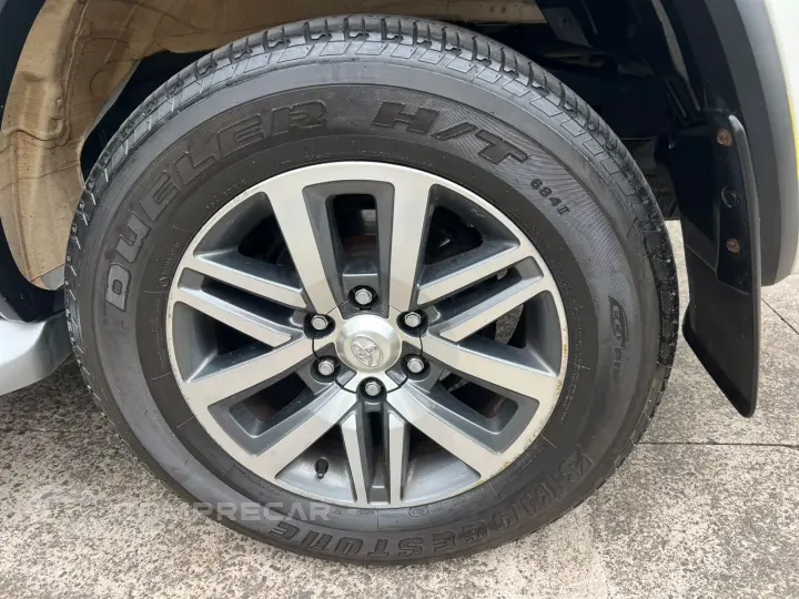 HILUX SW4 2.8 D-4d Turbo SRX 4X4