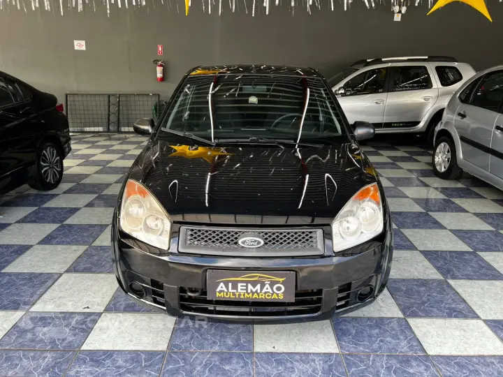 FIESTA 1.6 MPI Class Sedan 8V