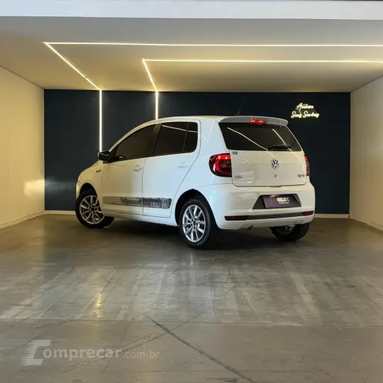 Fox Rock in Rio 1.6 Mi Total Flex 8V 5p