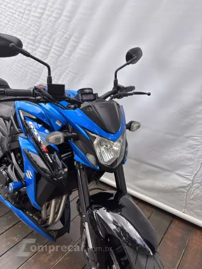SUZUKI GSX S 750A