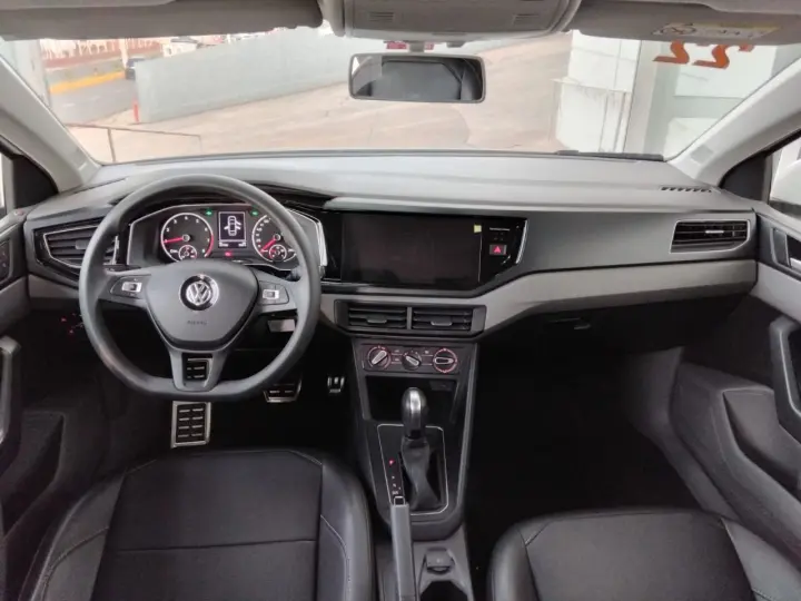Virtus 1.0 4P 200 TSI FLEX COMFORTLINE AUTOMÁTICO