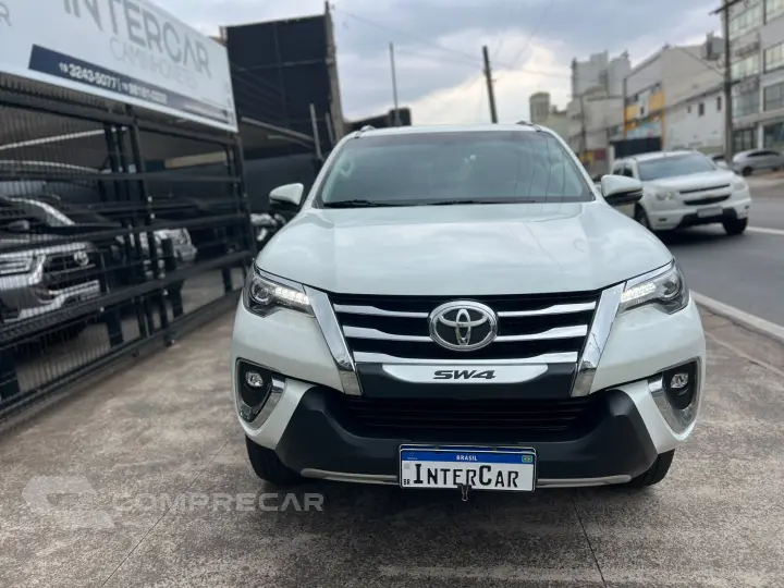 HILUX SW4 2.8 D-4d Turbo SRX 4X4