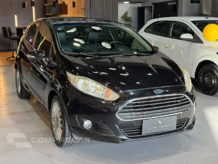 FIESTA 1.6 TITANIUM HATCH 16V FLEX 4P POWERSHIFT