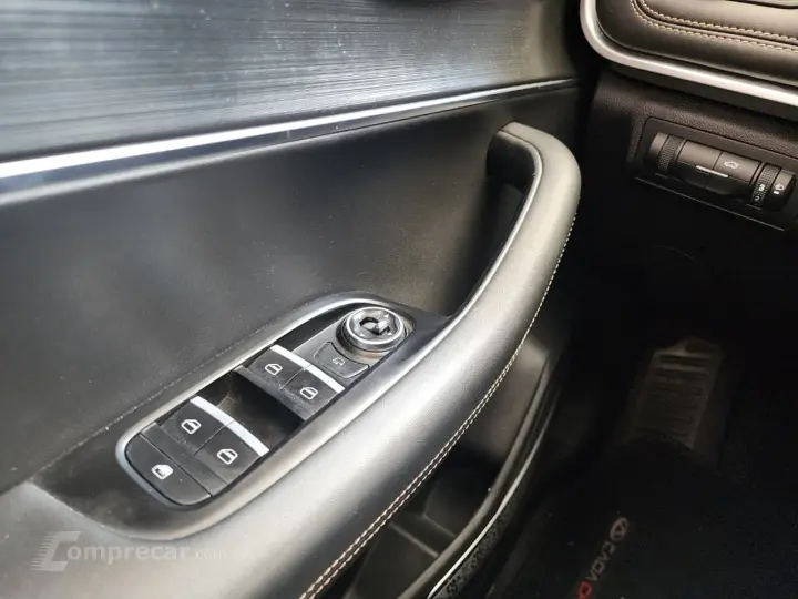 Tiggo 8 TXS 1.6 16V TGDi Aut.